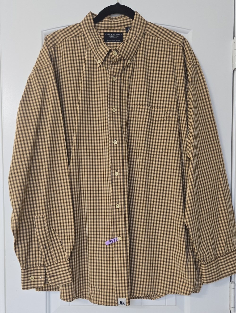 American Eagle Men's Black, Yellow and White Gingham Button-Down Shirt